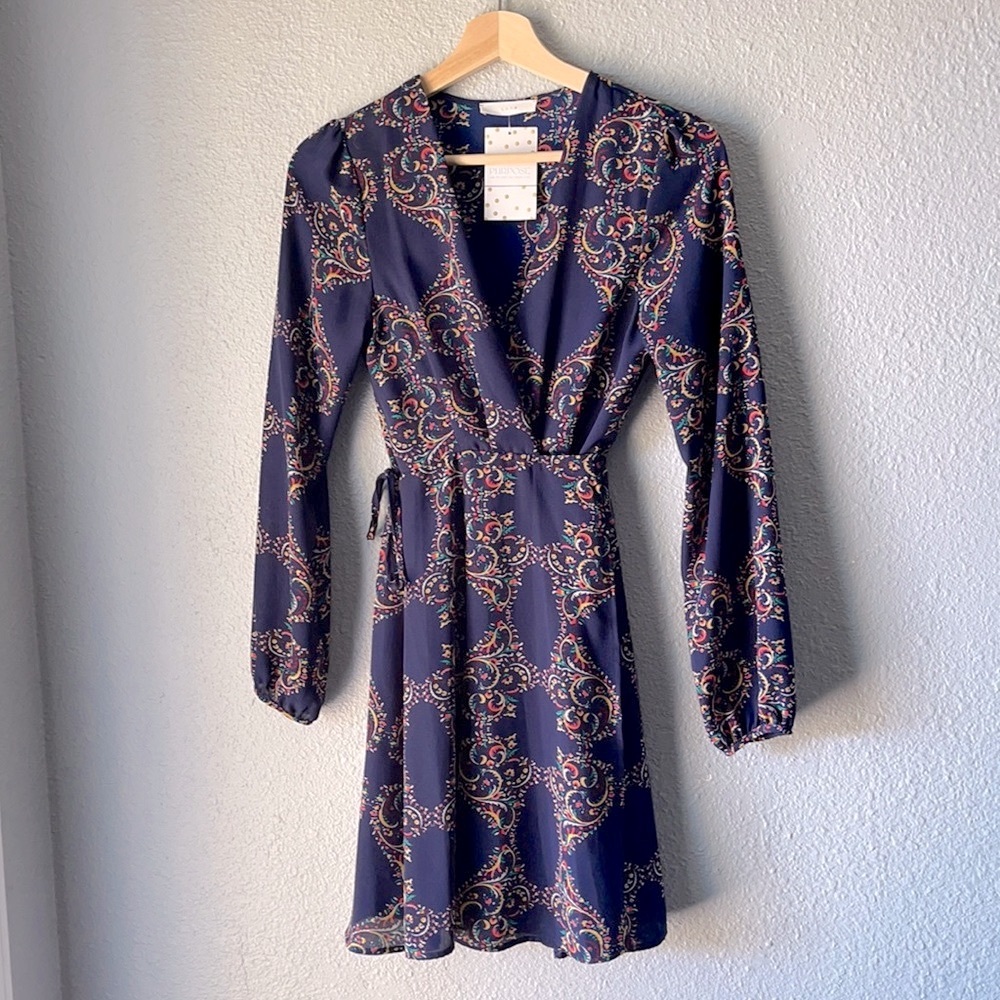NWT Lush women’s print dress